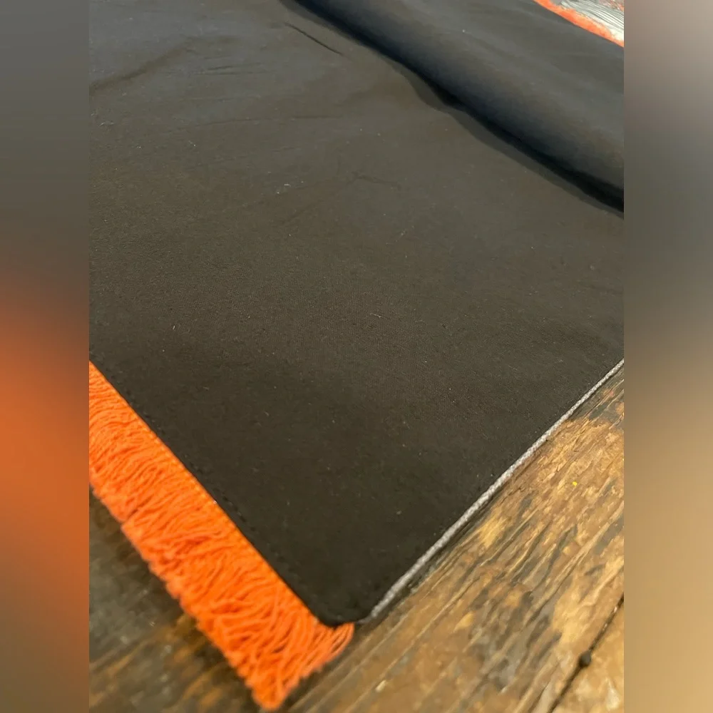 HAUNTED LANE NWT Halloween Bead Accent Ghost Pumpkin Decorative Table Runner